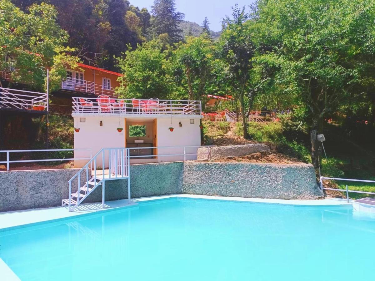 Aamod At Shoghi Luxury Cottage Resort シムラー エクステリア 写真