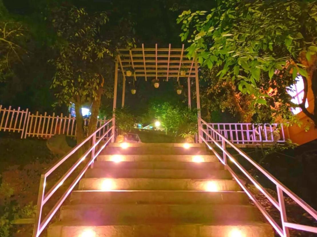 Aamod At Shoghi Luxury Cottage Resort シムラー エクステリア 写真