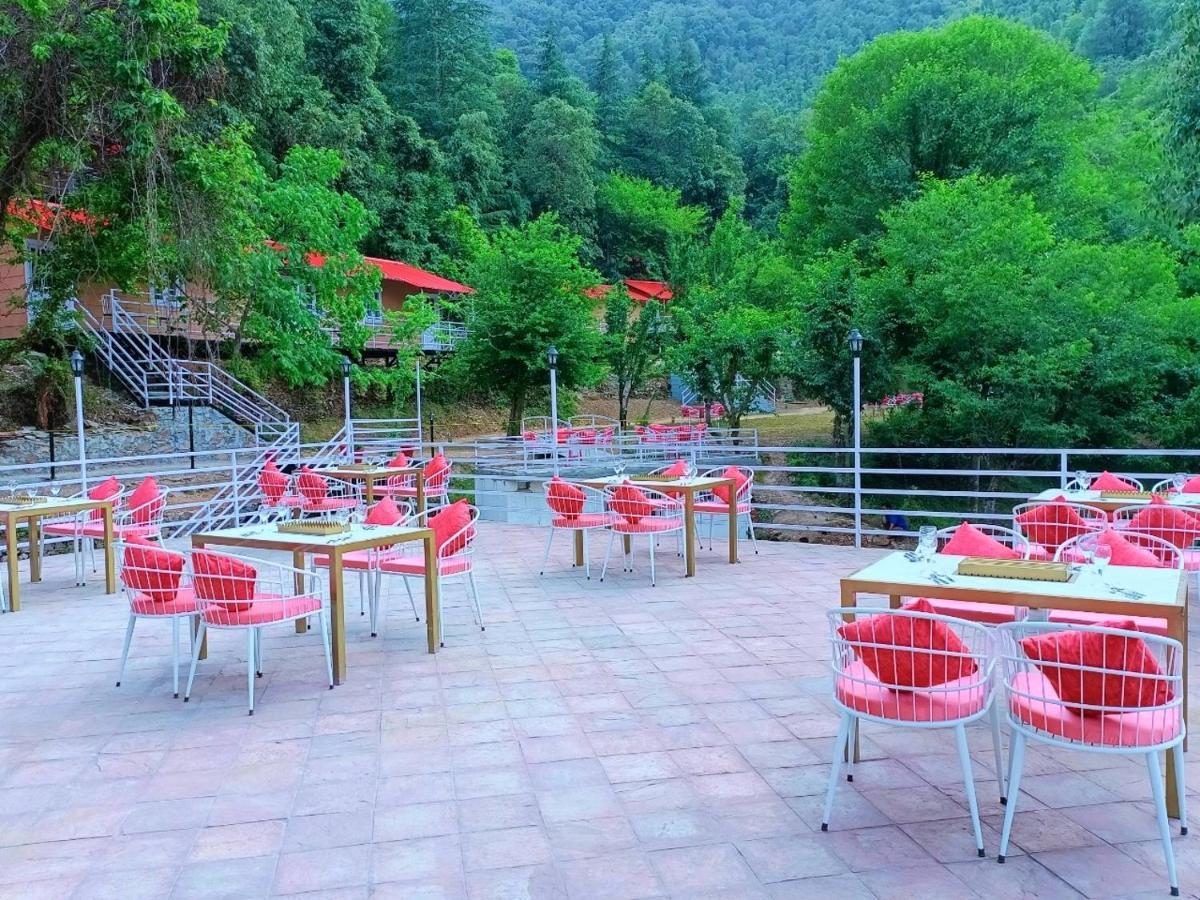 Aamod At Shoghi Luxury Cottage Resort シムラー エクステリア 写真