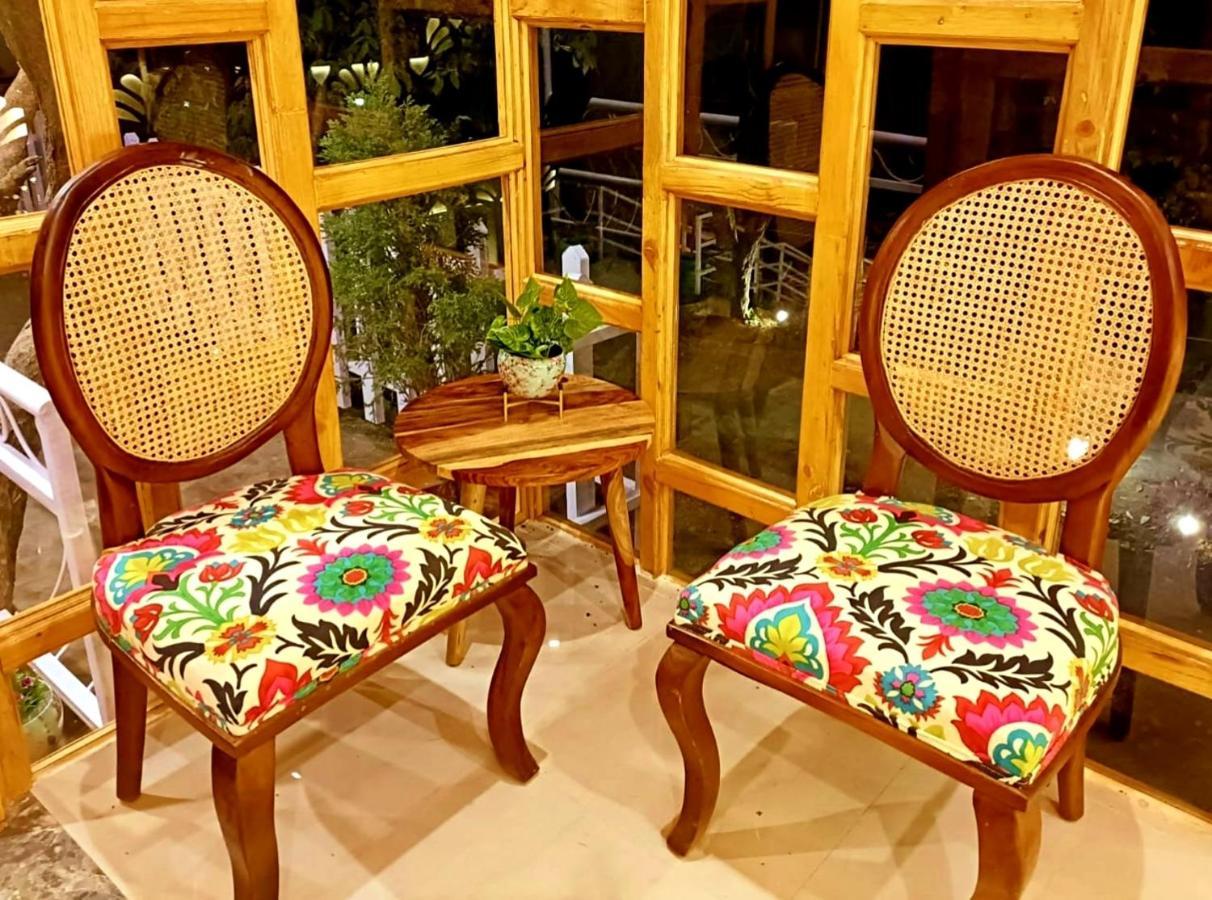 Aamod At Shoghi Luxury Cottage Resort シムラー エクステリア 写真
