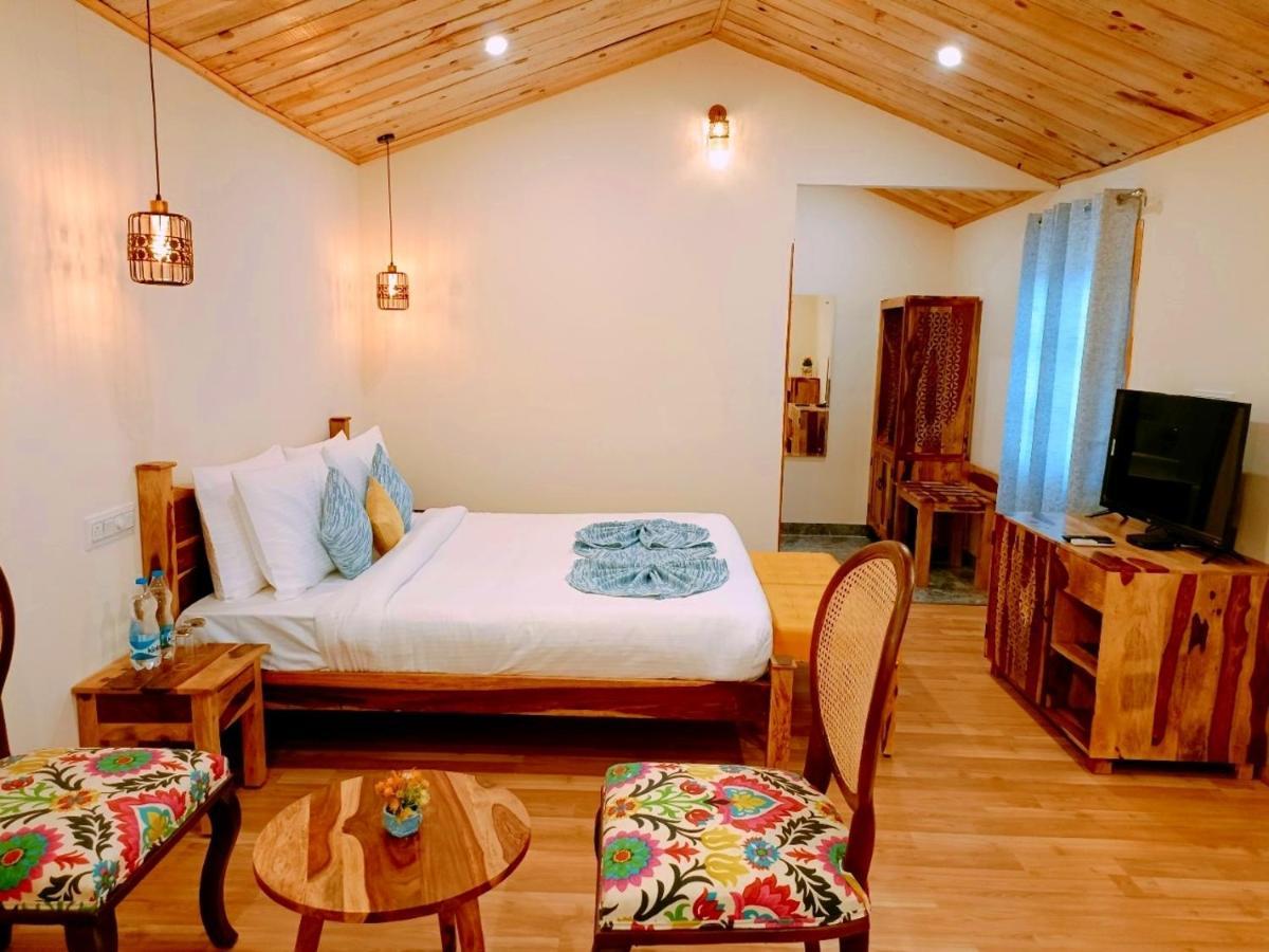 Aamod At Shoghi Luxury Cottage Resort シムラー エクステリア 写真