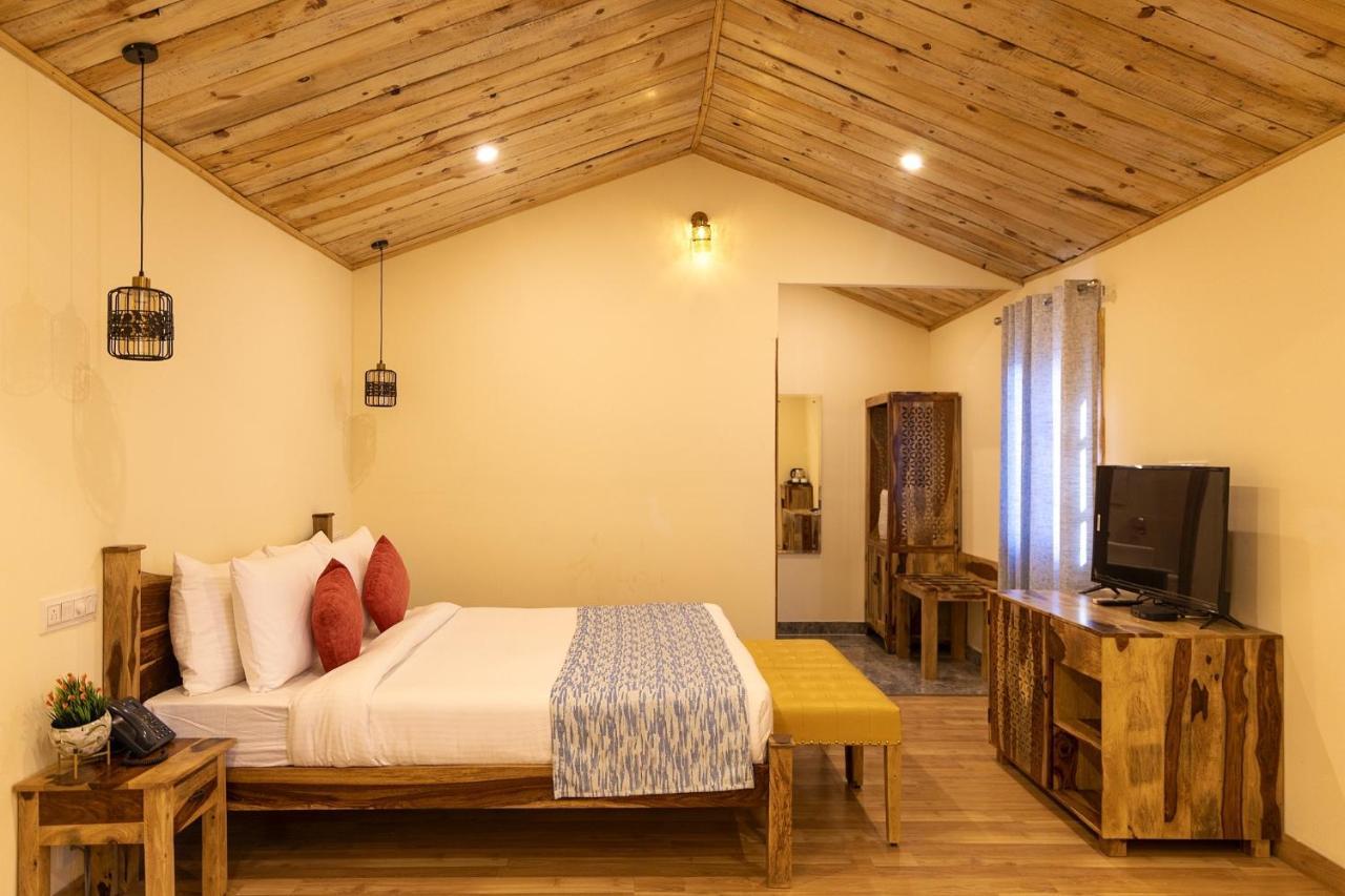 Aamod At Shoghi Luxury Cottage Resort シムラー エクステリア 写真
