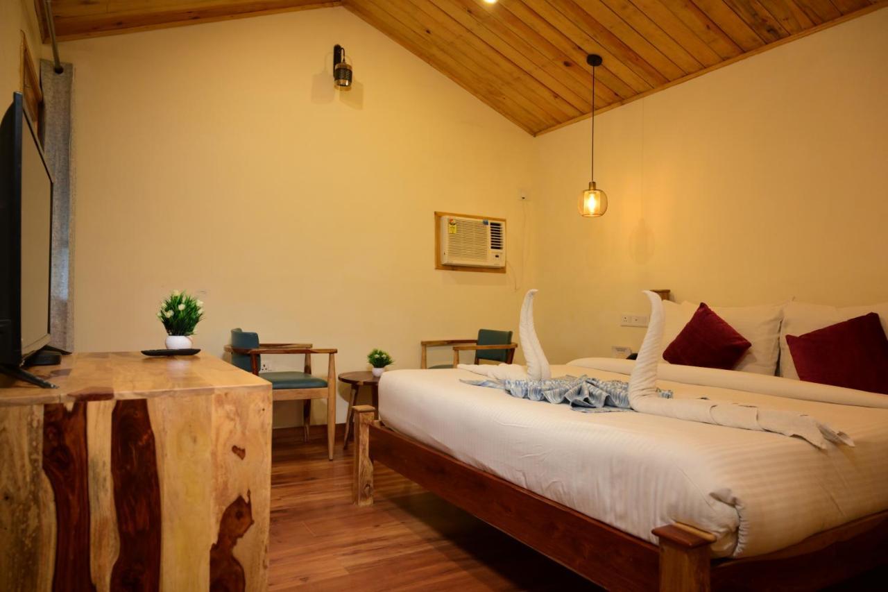 Aamod At Shoghi Luxury Cottage Resort シムラー エクステリア 写真